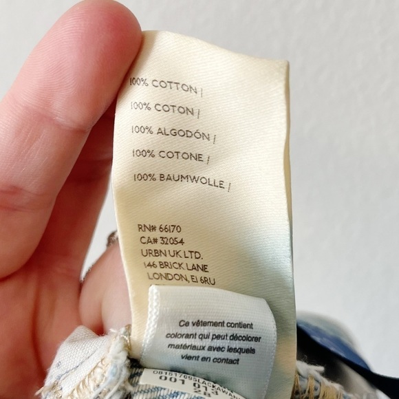 ***Anthropologie NWT Pilcro Denim Micro Jean Shorts Light Denim Blue Size 28*** - Picture 10 of 11